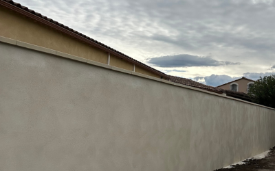 Mur de clôture en parpaing à Althen-des-Paluds