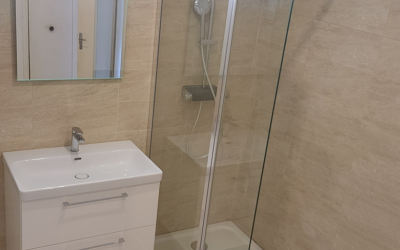 Rénovation complète d’une salle de bain pour un projet locatif